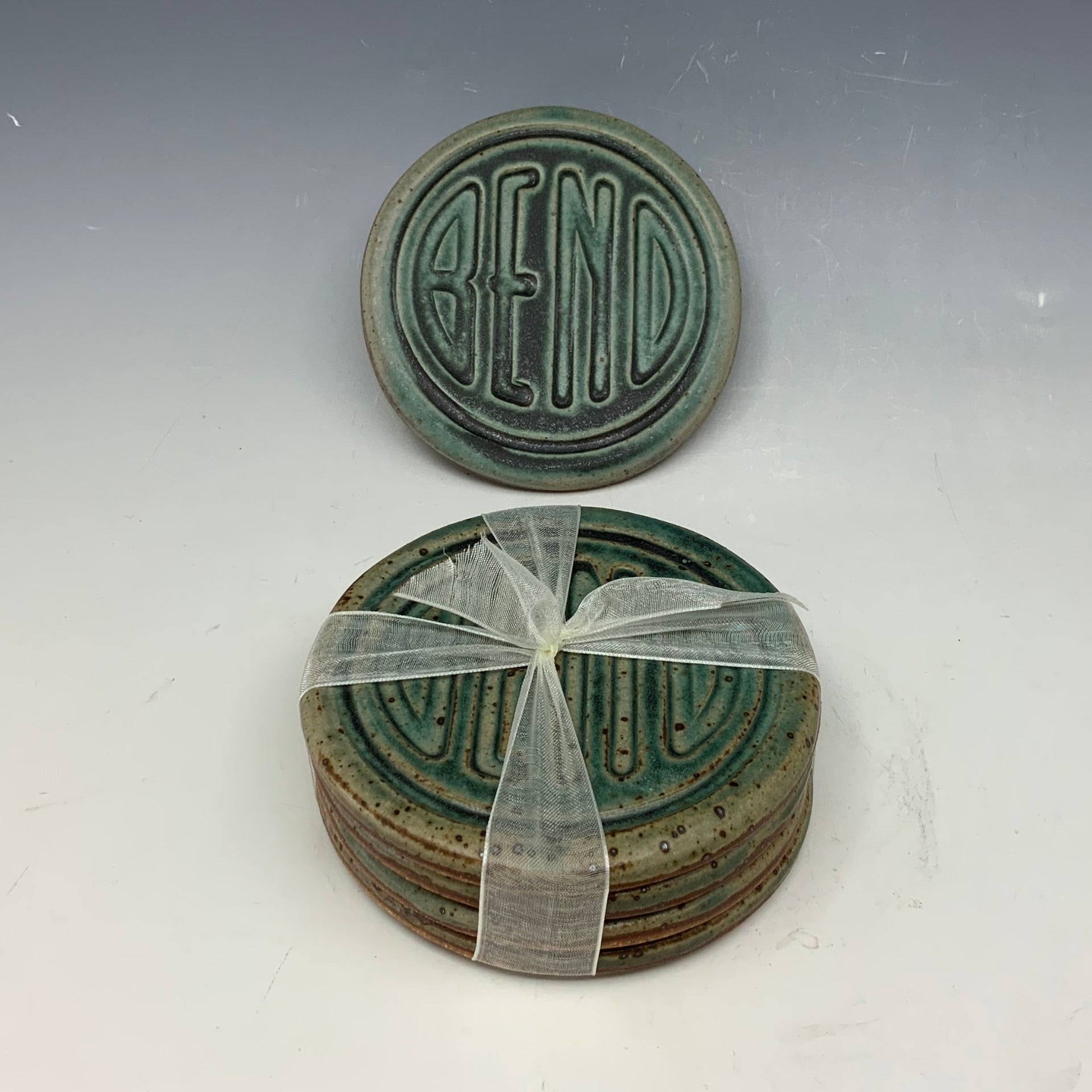 Tea green bend coaster set