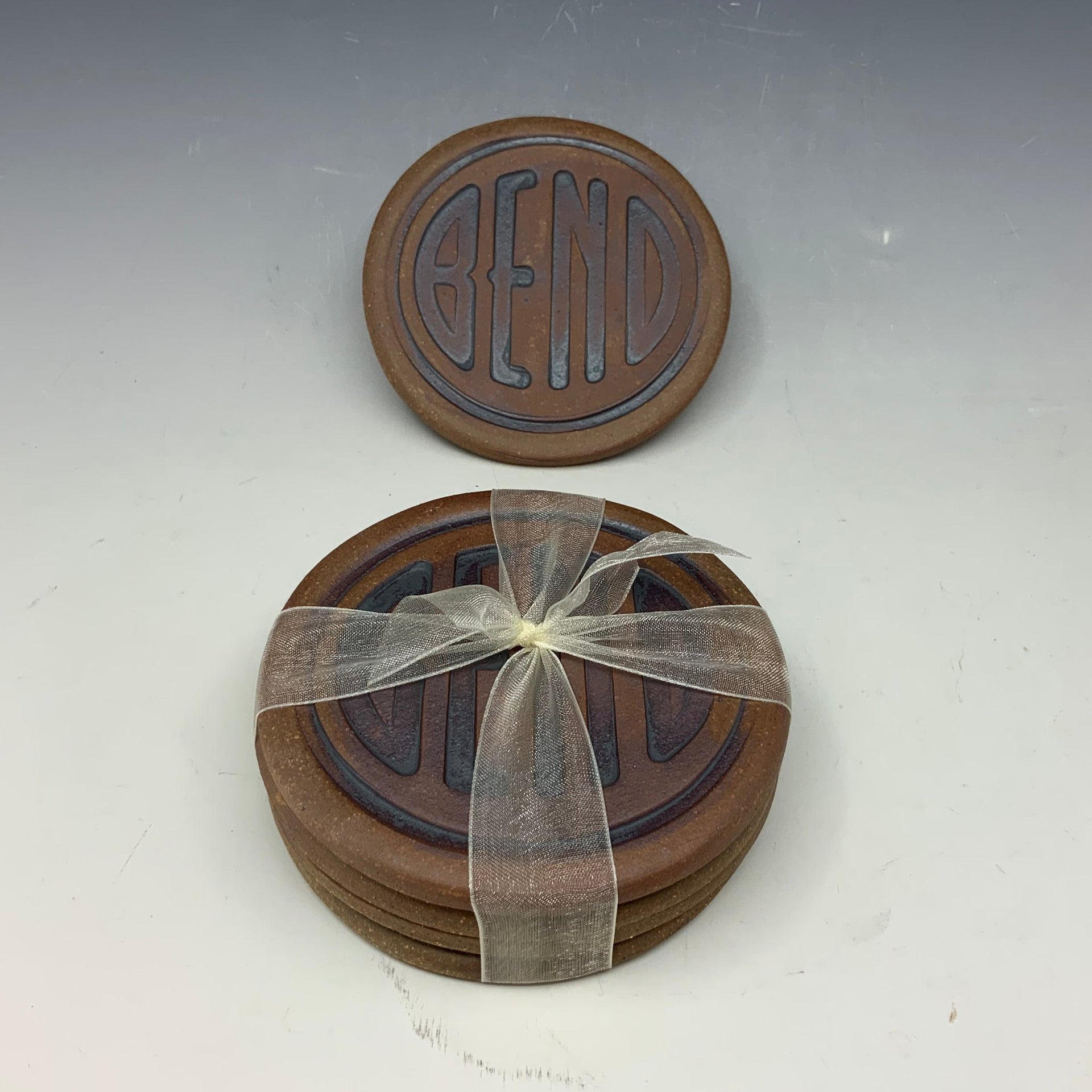 Leather brown bend coaster set