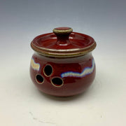 Red garlic pot