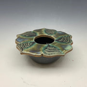 Medium tea lotus vase