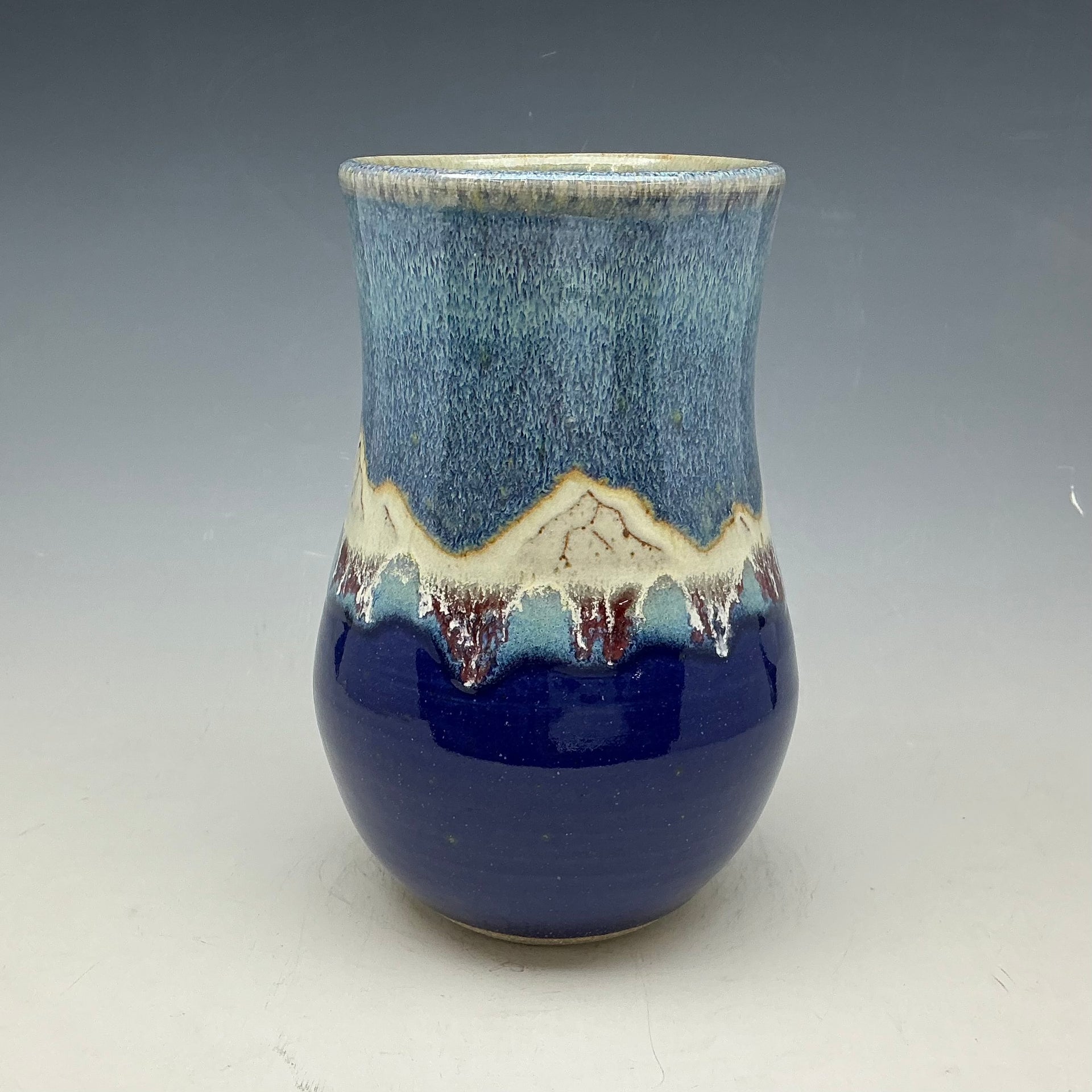 Mt lake flower vase
