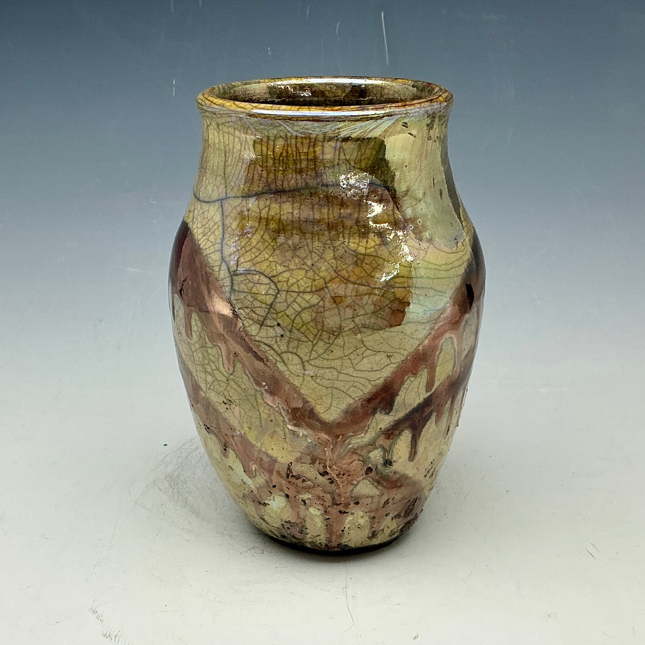 Gold with copper pours